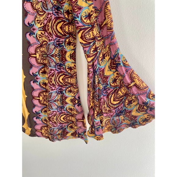 Free People Ossie Vibes Bell Sleeve Paisley Mini Shift Dress Gold Brown Sz 2 - Picture 6 of 6